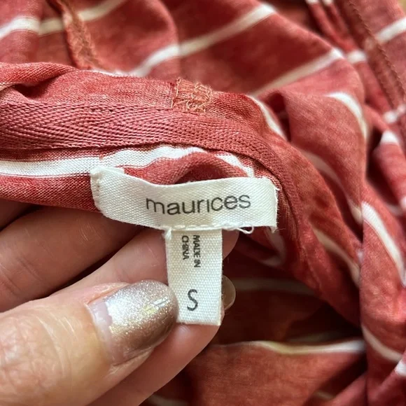 BNWOT Maurices lightweight, hooded, long sleeve top - Picture 12 of 15